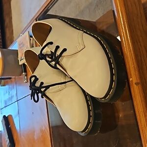 Quad Platform Derby Dr. Martens White